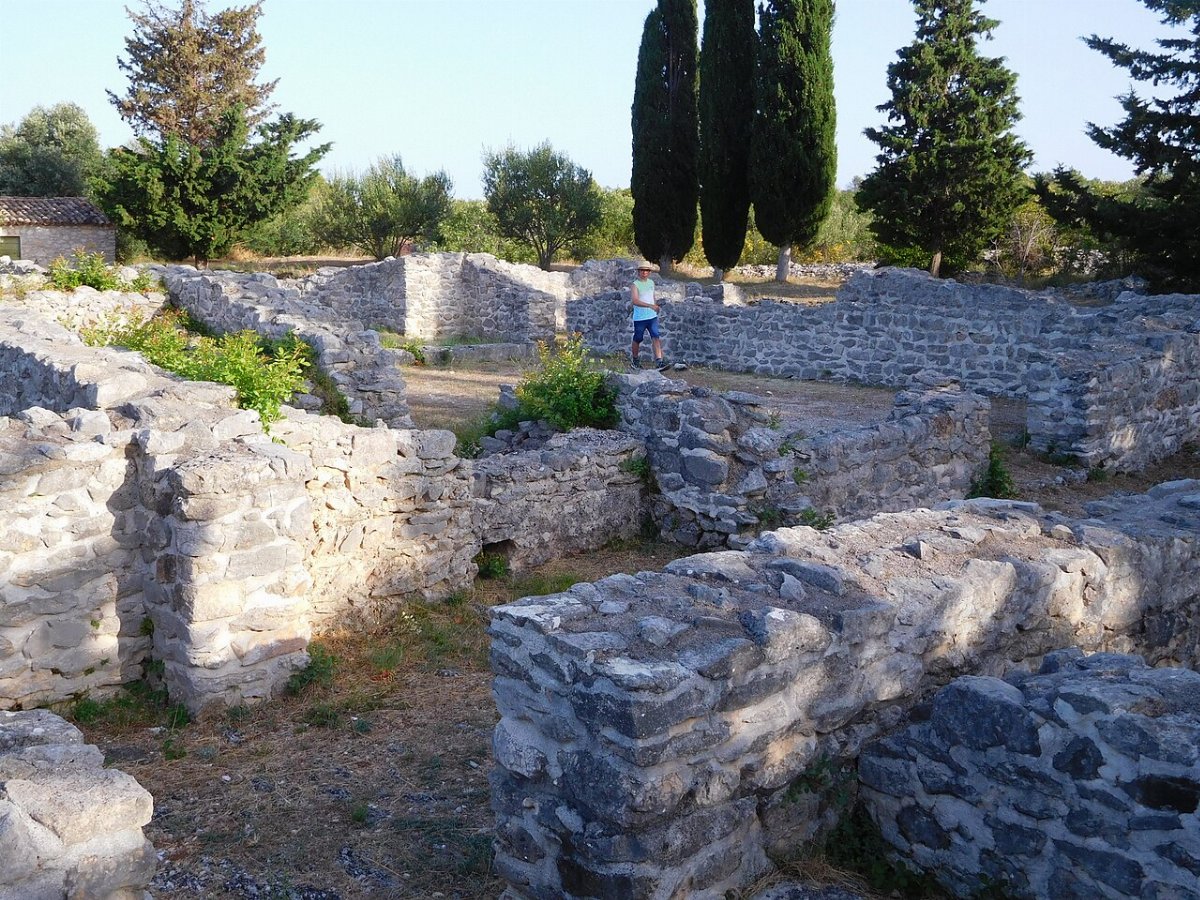 Prizba archaeological site srima