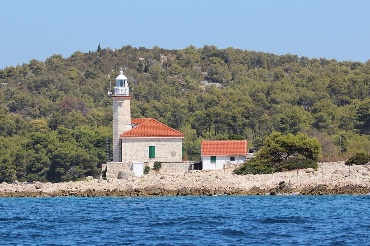 Razanj lighthouse zaglav milna