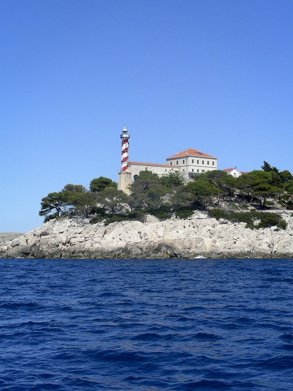 Sestrica vela tajer lighthouse sali