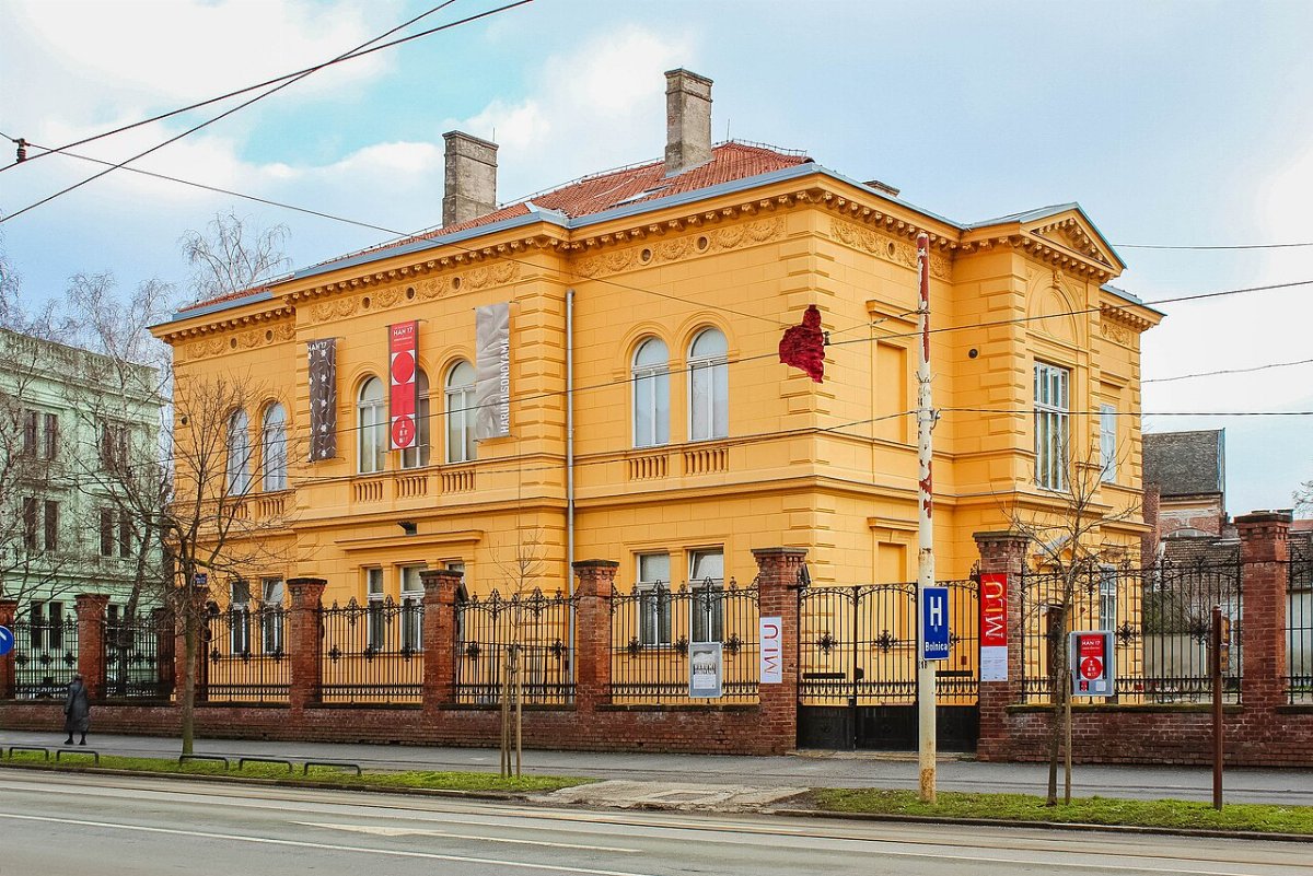 Fine arts gallery building osijek